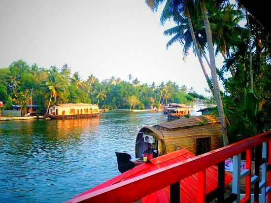 Chaandhni Lake View Hotell Alappuzha Exteriör bild